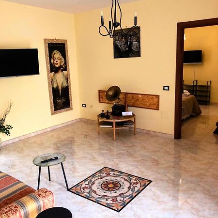 Di Padre In Figlio Bed & Breakfast Caserta Bagian luar foto